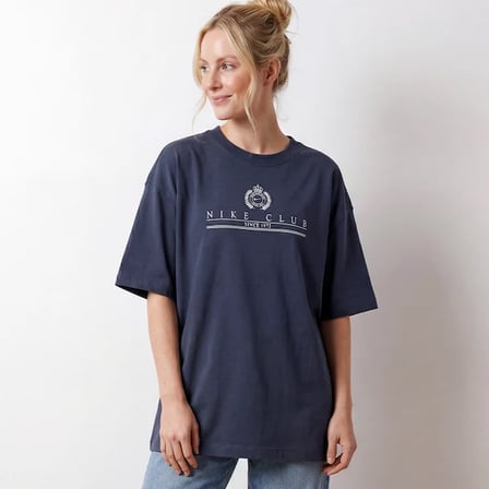 W Nsw Classic Ss Tee Cntry Club Oversize Lacivert Kadın Tişört