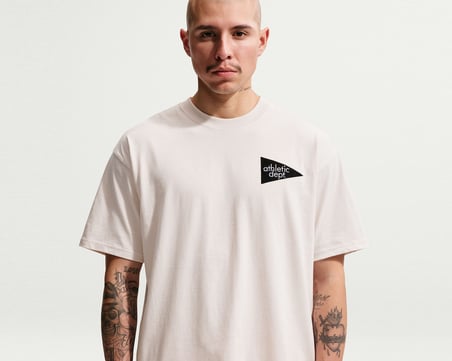 Nike U Nsw Tee Lse Celebrate Brnd 3 Erkek Tişört IR4945-030