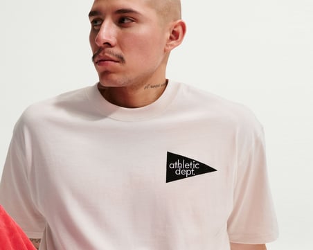 Nike U Nsw Tee Lse Celebrate Brnd 3 Erkek Tişört IR4945-030