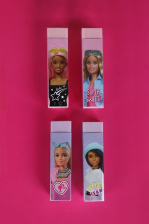 x Dekomus Lisanslı Barbie Uzun Silgi 2 Adet