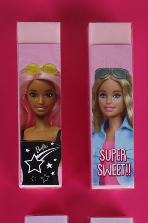 x Dekomus Lisanslı Barbie Uzun Silgi 2 Adet