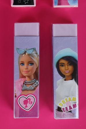 x Dekomus Lisanslı Barbie Uzun Silgi 2 Adet