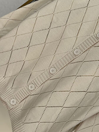 Dila Baklava Desen Delikli Hırka-Zİ6150 Taş