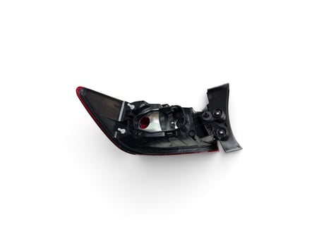 RENAULT CLİO 4 SAĞ ARKA DIŞ STOP LAMBASI 2012-2020