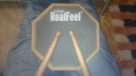 6 REAL FEEL TEK TARAFLI SEHPA MONTAJ ÖZELLİKLİ ÇAL