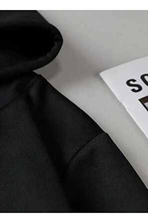 Kulaklık Baskılı Kapüşonlu Cepli Sweatshirt