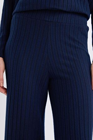 DeFacto Wide Leg Geniş Paça Eşofman Altı Normal Bel Fitilli Kaşkorse Kumaş Basic Düz B2405AX25SPNV31