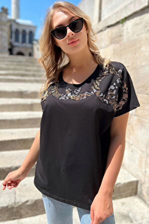 Bol Kalıp Leopar Crystal Taşlı Büyük Beden Kırmızı Şık Rahat Kadın T-shirt