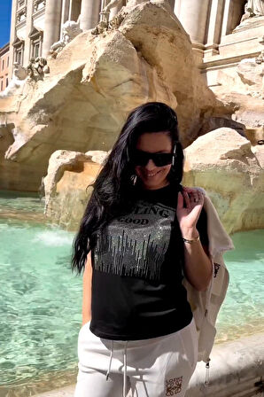 Crystal Taşlı Büyük Beden Bisiklet Yaka Kısa Kollu Pamuk Şık Kadın T-Shirt