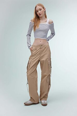 DeFacto Coool Wide Leg Geniş Paça Pantolon Gabardin Kumaş Kargo Cepli Basic Düz B5690AX24SPBG352