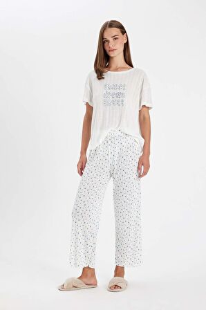 DeFacto Pijama Takımı Regular Fit Baskılı Kısa Kollu Üst Uzun Altı-Fall in Love C4992AX24HSER98
