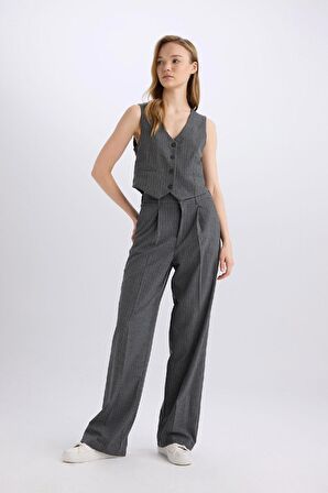 DeFacto Regular Fit Blazer Yelek Crop Basic Düz Düğmeli Z8526AZ24AUAR61