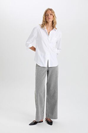 DeFacto Oversize Geniş Kalıp Cepli Basic Düz Poplin Uzun Kollu Beyaz Gömlek D3129AX24AUWT34