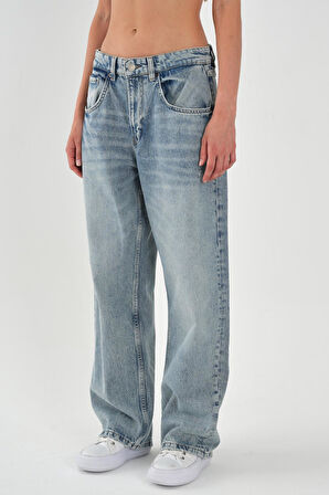Kadın Açık Mavi Baggy Jean
