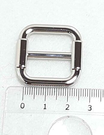 Gümüş renk  2x2  cm ayarlama aparatı .