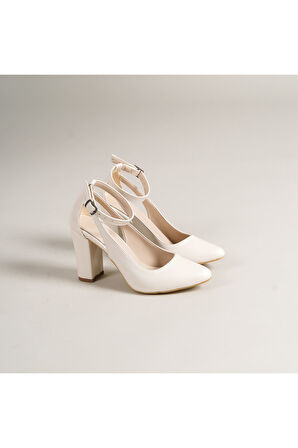 Lillian Topuklu Beyaz Sedef Detaylı Topuklu Kadın Ayakkabı