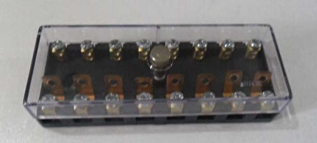 8'Lİ SİGORTA KUTUSU VİDALI .