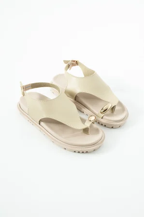 Kadın Parmak Arası Metal Detaylı Kalın Taban Flat Sandalet