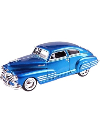 Motomax 1948 Chevrolet AeroSedan FL 1/24 Die Cast Model Araç