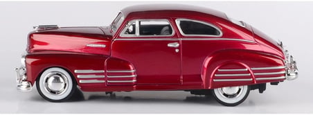 Motomax 1948 Chevrolet AeroSedan FL 1/24 Die Cast Model Araç