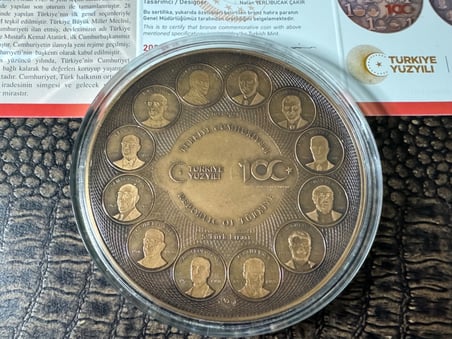 Darphane Türkiye Cumhuriyeti'nin 100.Yılı Bronz Hatıra Parası "TÜRKİYE YÜZ YILI"