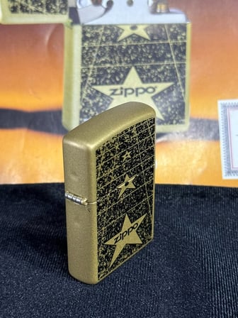 Orijinal Zippo 2015 Hollywood Walk of Fame Stars Dergisi ile birlikte Gönderilecek