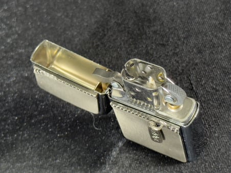 2011 Orijinal Zippo Zipper (Fermuar) Plakalı Sınırlı Üretim Limited Edition 630/5000