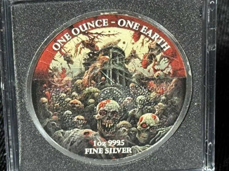 2022 Fiji “Earth 2022 – The Time of the Zombies” 1 Oz Gümüş Para – UV Efektli 300 Limitli