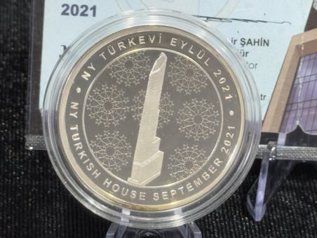 2021 New York Türkevi – 20 Türk Lirası – 925 Ayar Gümüş Proof Hatıra Para – Sertifikalı