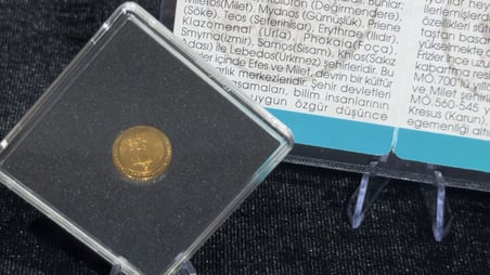 2018 İyonlar Altın Sikke – Anadolu Medeniyetleri Serisi No: 6 – 22 Ayar Altın – 1,50 Gram – Proof – Darphane Sertifikalı