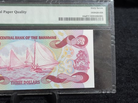 BAHAMALAR 1984 – 3 DOLAR – KRALİÇE II. ELIZABETH – PMG 67 EPQ SUPERB GEM UNCIRCULATED – PICK# 44a