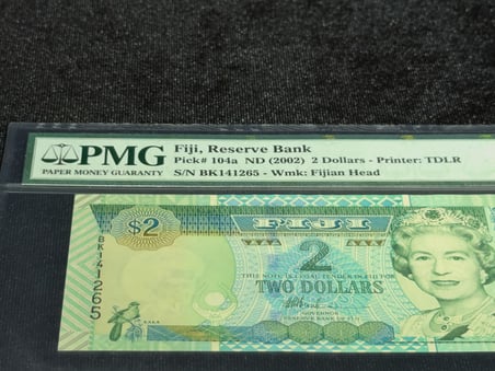 FİJİ 2002 – 2 DOLAR | PMG 65 EPQ GEM UNCIRCULATED | PICK#104a
