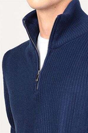 Tudors Slim Fit Dar Kesim Bisiklet Yaka Erkek Kazak