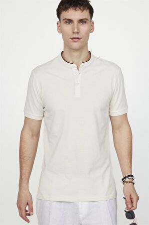 Tudors Erkek Slim Fit Hakim Yaka Pike Pamuk Ekru Tişört