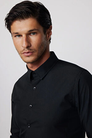 Erkek Slim Fit Dar Kesim Düz Siyah Gömlek