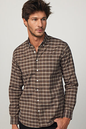 Erkek Regular Fit Klasik Kesim Düğmeli Yaka Küçük Kareli Pamuklu Gömlek