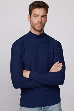 Slim Fit Dar Kesim Yarım Balıkçı Yaka Desenli Tüylenmeyen Lacivert Erkek Kazak