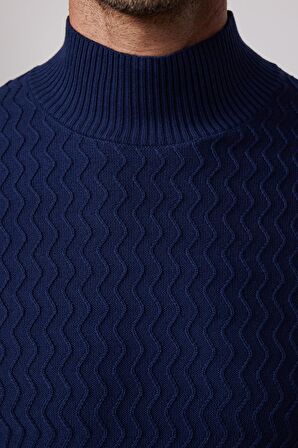 Slim Fit Dar Kesim Yarım Balıkçı Yaka Desenli Tüylenmeyen Lacivert Erkek Kazak