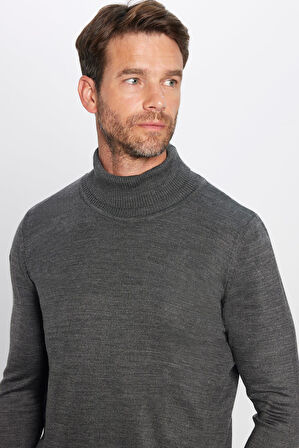 Erkek Slim Fit Dar Kesim Yumuşak Dokulu Tüylenmeyen Gri Tam Balıkçı Yaka Triko Kazak