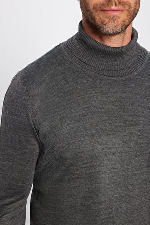 Erkek Slim Fit Dar Kesim Yumuşak Dokulu Tüylenmeyen Gri Tam Balıkçı Yaka Triko Kazak