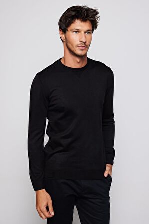 Slim Fit Dar Kesim Bisiklet Yaka Tüylenmeyen Yumuşak Dokulu Beyaz Erkek Kazak