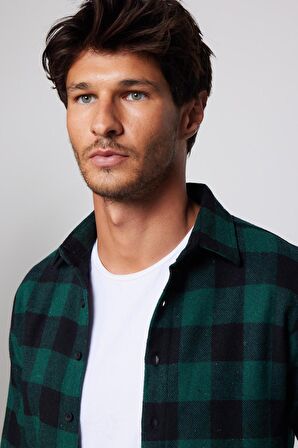 Slim Fit Dar Kesim Kareli Spor Yaka Oduncu Erkek Gömlek