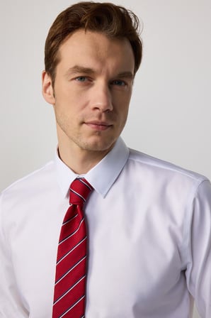 Slim Fit Beyaz Non-Iron %100 Pamuk Doğa Dostu Ekoteks Belgeli Ütü Gerektirmez Gömlek