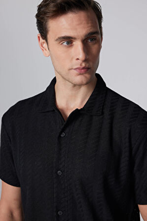 Erkek Slim Fit Dar Kesim Kısa Kollu Nefes Alan  Örme Doku Armür Desenli Siyah Gömlek