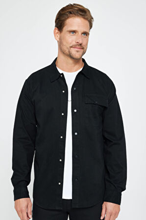 Erkek Relax Fit Rahat Kesim Uzun Kollu Pamuklu Tek Cepli Siyah Apaş Yaka Gömlek