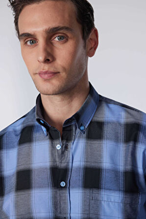 Erkek Regular Fit Klasik Kesim Düğmeli Yaka Küçük Kareli Pamuklu Gömlek