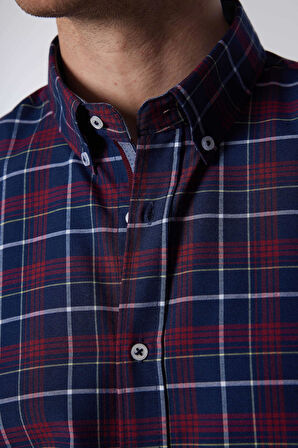 Erkek Slim Fit Dar Kesim Uzun Kollu Pamuklu Kolay Ütü Kareli Düğmeli Yaka Gömlek