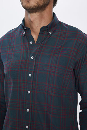 Erkek Regular Fit Klasik Kesim Pamuklu Tek Cepli Kareli Düğmeli Yaka Gömlek