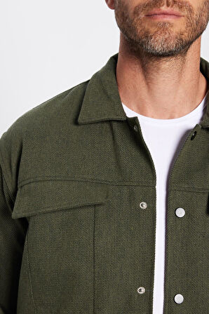 Erkek Relax Fit Rahat Kesim Oduncu Apaş Yaka Çift Cepli Kapaklı Düz Haki Kışlık Gömlek