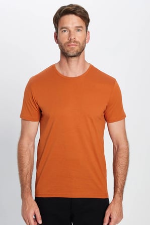 Unisex Slim Fit Dar Kesim %100 Pamuk Yumuşak Dokulu Tarçın Renk Bisiklet Yaka Tişört